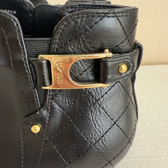 New Unisa Palize 3 Black Quilted Faux Leather Heeled Ankle Boots - Picture 8 of 13